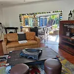 Regent Casa\'S - Cape Towns Blouberg Area - Where 20 People Can Stay