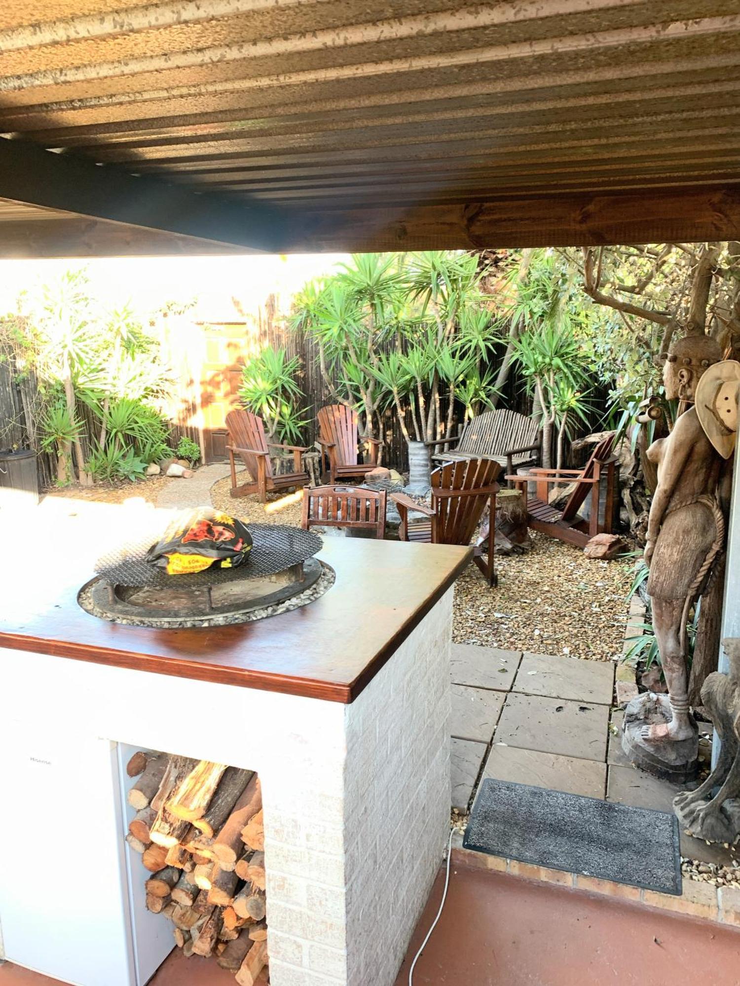 Apartment Regent Casa's - Cape Towns Blouberg Area - Where 20 People Cape Town