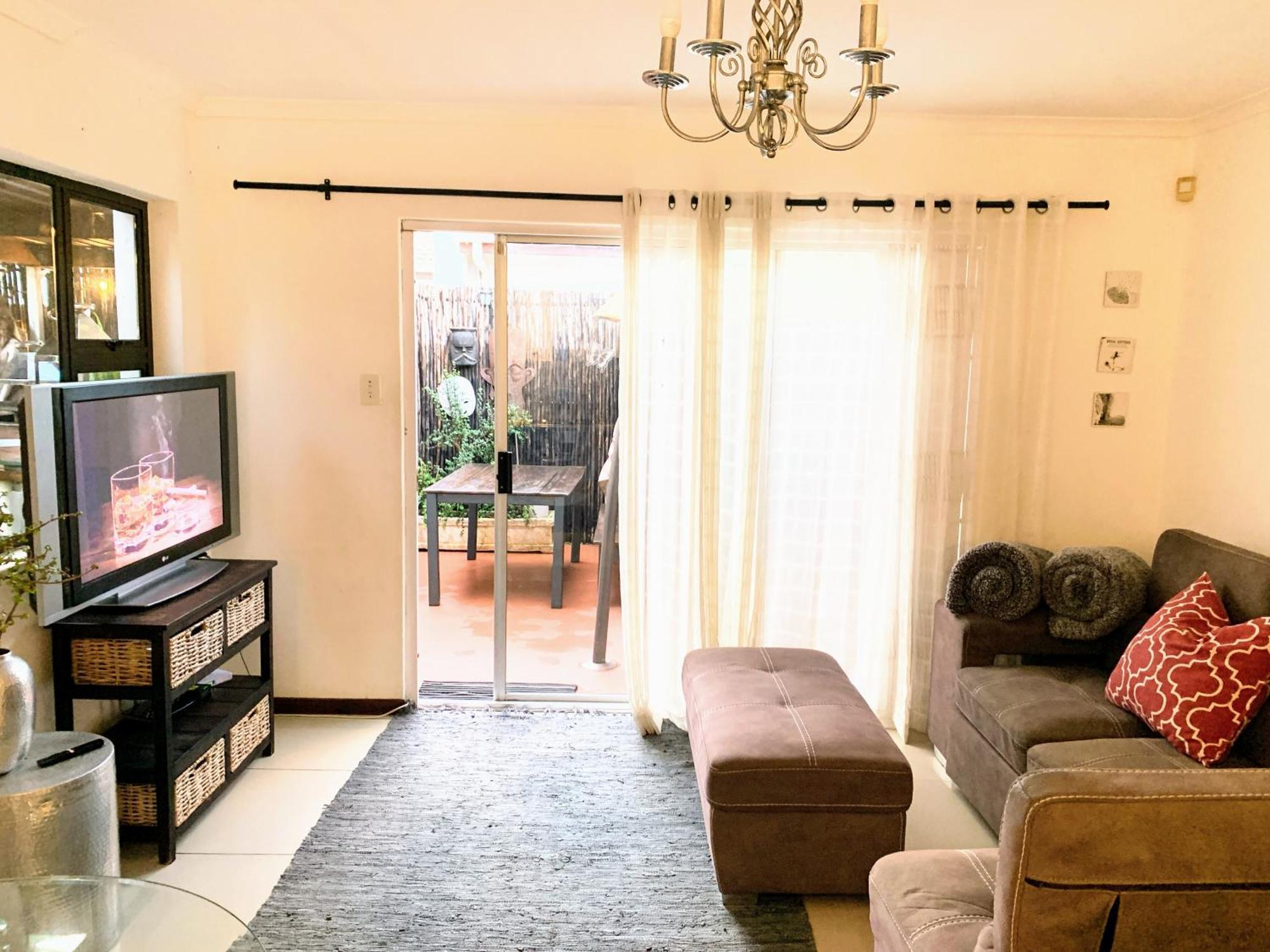 Regent Casa's - Cape Towns Blouberg Area - Where 20 People