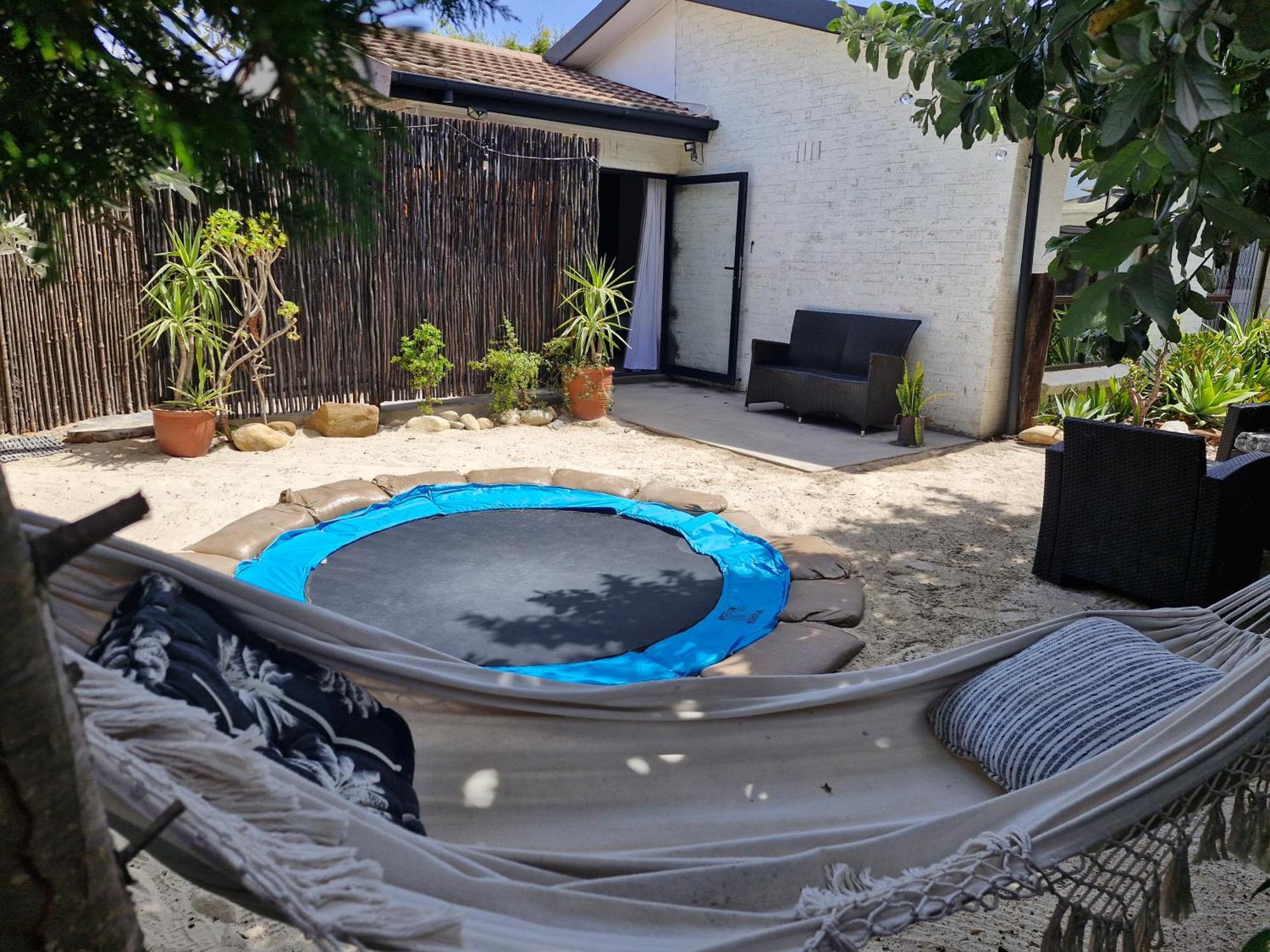 Regent Casa's - Cape Towns Blouberg Area - Where 20 People * Cape Town